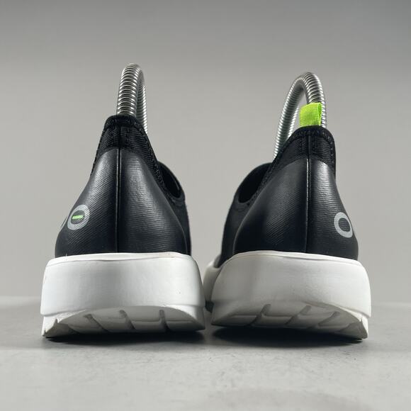 OOFOS OOmg eeZee Low Women’s 7 Black White Slip On Comfort Recovery Shoes GUC - Picture 3 of 9